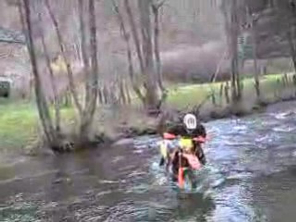 [ENDURO] REGIS traverse une Rivière  [Goodspeed]