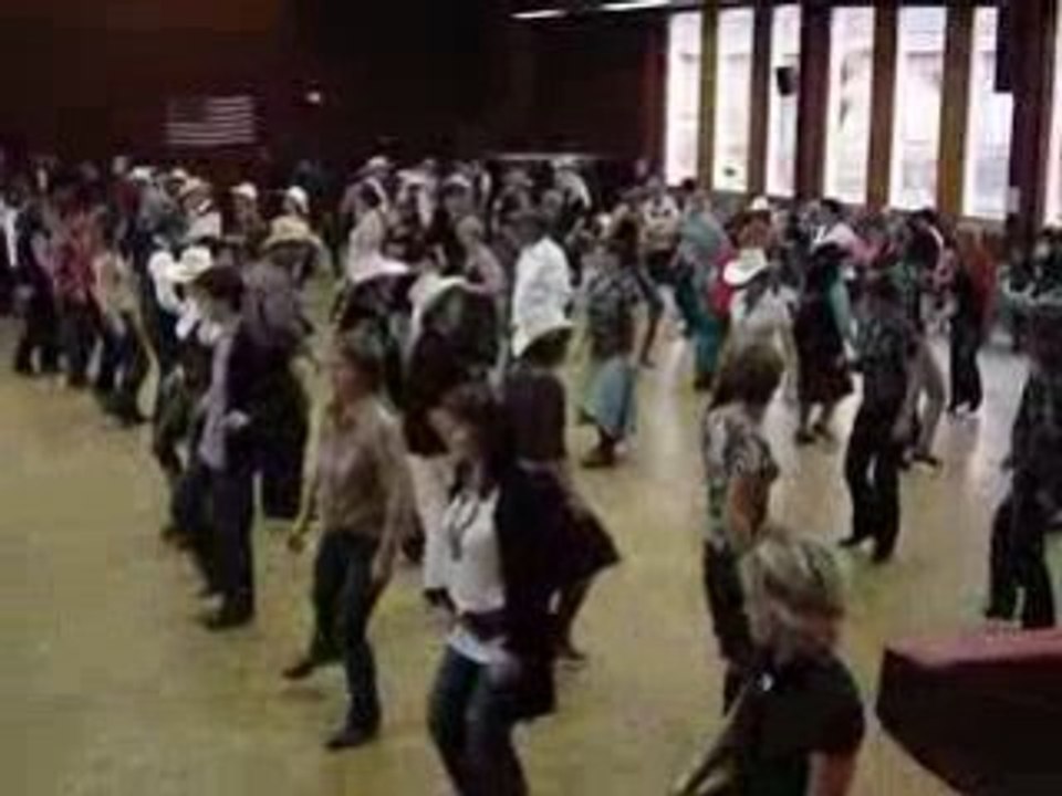 Sky Bumpus bal Janville par City Jane Country