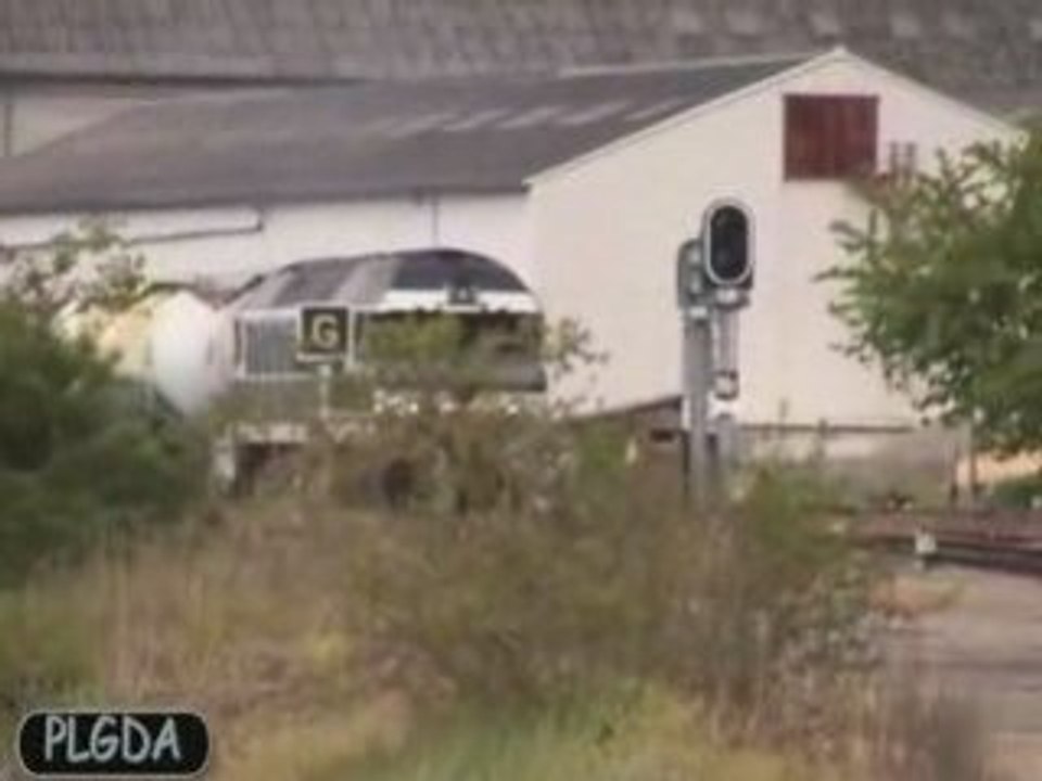 CC72091 à Chateau-du-loir, desserte-fret, 10 mai 2006