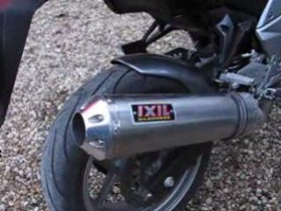 Z 750 K7 ixil sans chicane