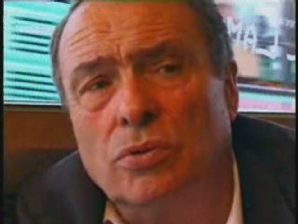 Pierre Bourdieu 1999 - Gauche-Droite - Pierre Carles