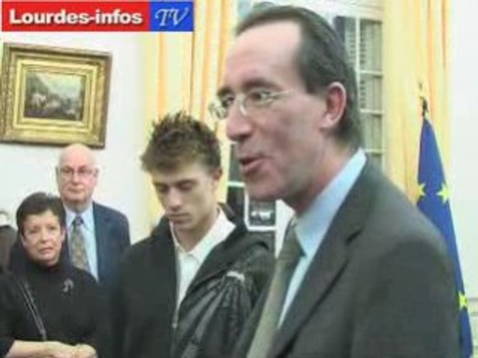 Sacha Descuns, champion du monde juniors de ski nautique