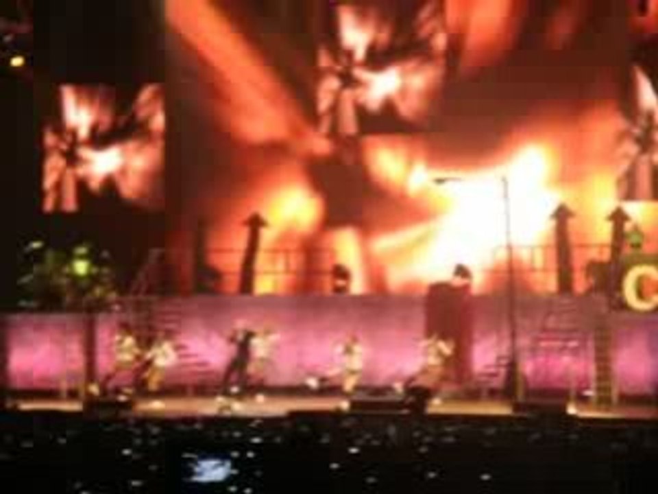 C.Brown Paris Bercy