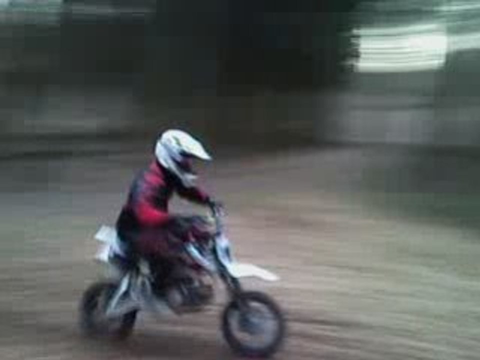 Dirt bike 125 150 ycf en foret