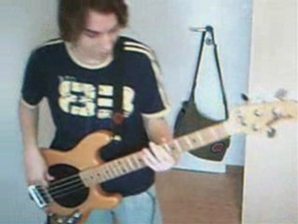 Funkadelic - Standing on The Verge of Getting On [Bass Cover