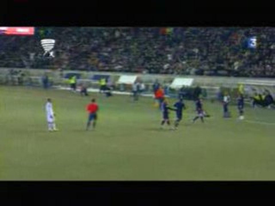 Kezman jète son maillot du PSG