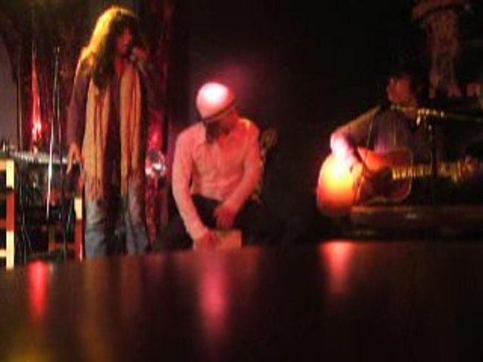 Roman , Chacha et la prof de chant de Roman