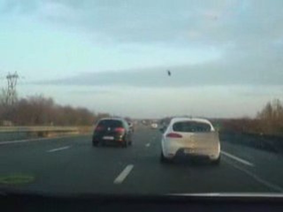 Leon 2 FR TDI ATH VS Leon 2 TDI FR ATH avec substitut Miltek