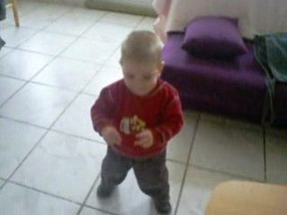 tom marche!!