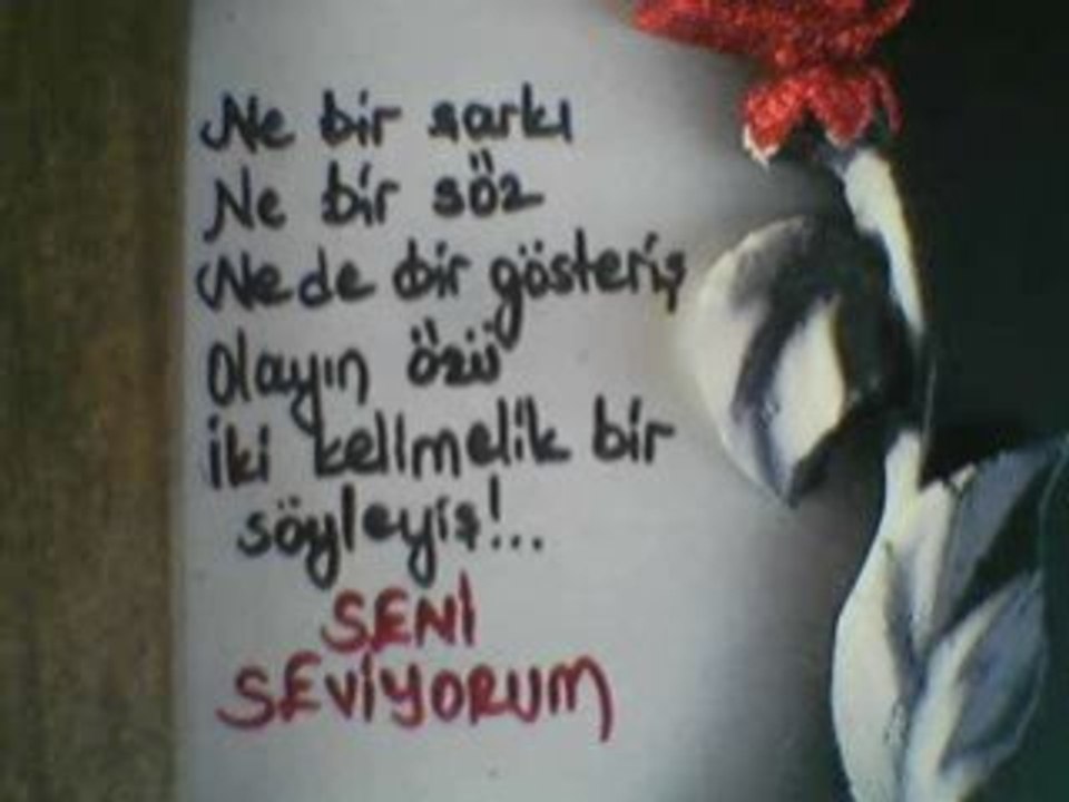 Gülü susuz seni aşksız bırakmam... UMUT AKYÜREK