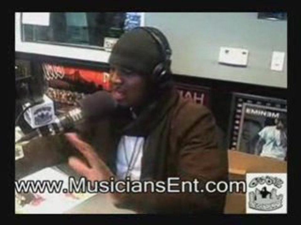 Neyo Clears Up Gay Rumors & Louis Vuitton Fight