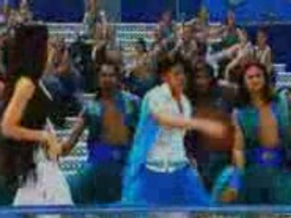 Mar Jaani Ft. SRK & Kareena - Billu Barber