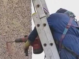 Mayor Launches free insulation scheme in hartlepool