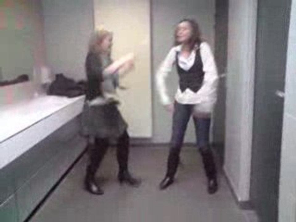 LAURE ET MELANIE <3