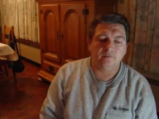 Alain chante le sud.