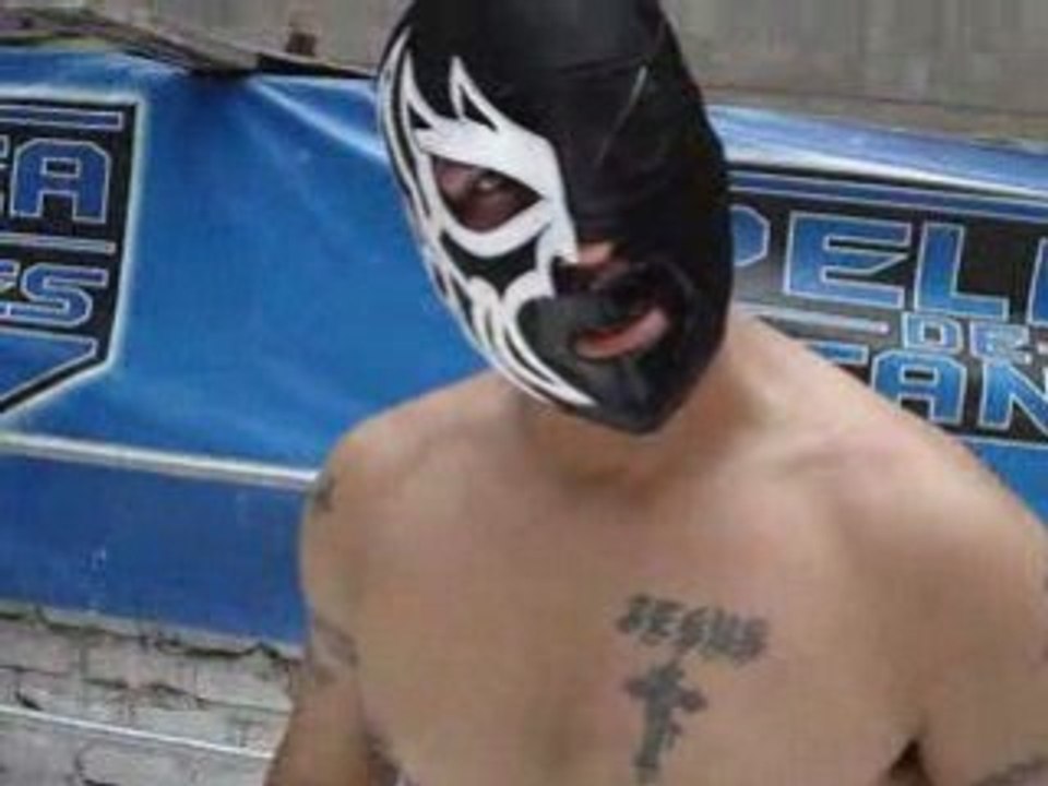 Apocalipsis le responde a Jeff Hardy