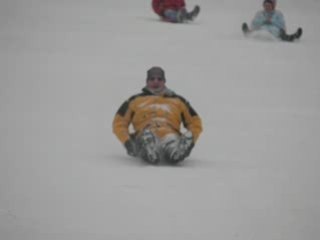 les footeux font d'la luge