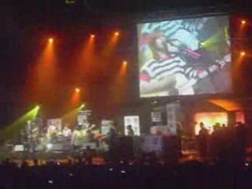 Amy Mc Donald en live du Zenith de Strasbourg chez Cauet