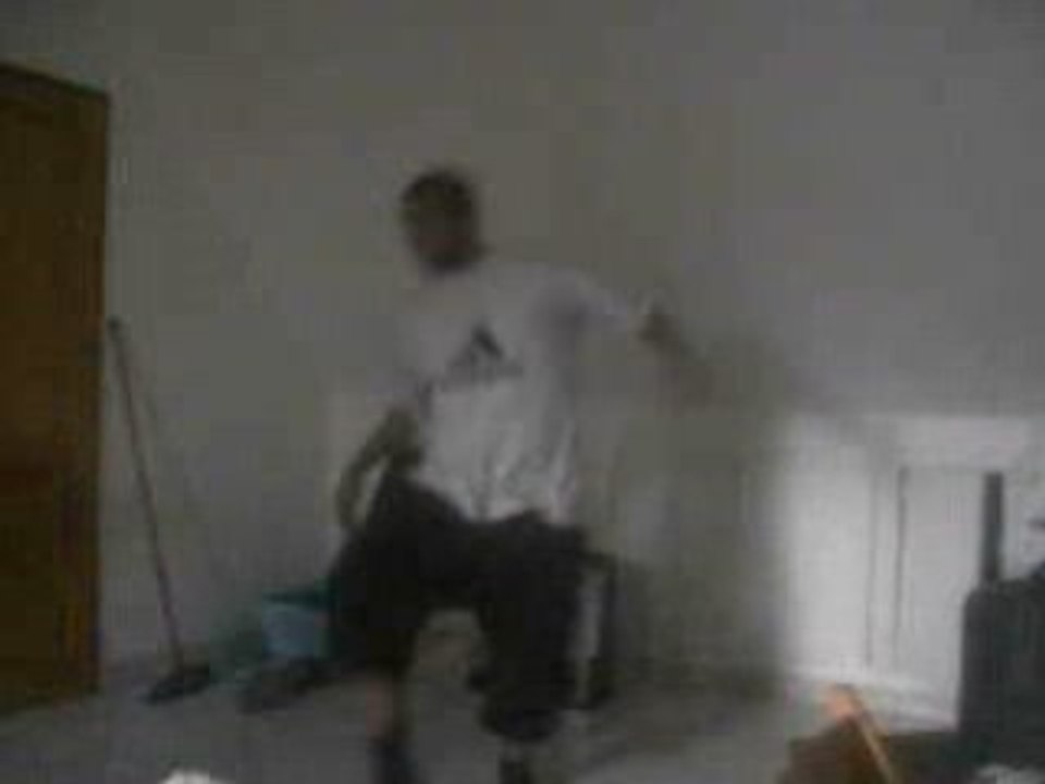 CLIP0018