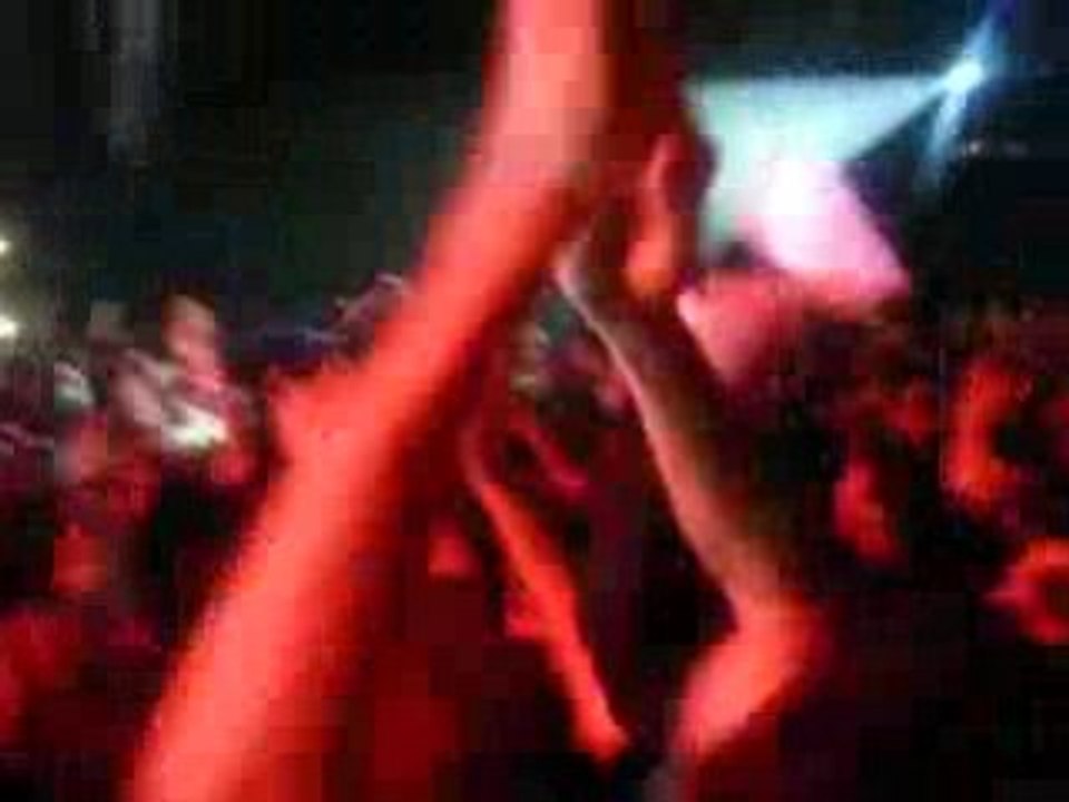 Cowboys Fringants Lyon Karl se jette! (vidéo d'Orel)