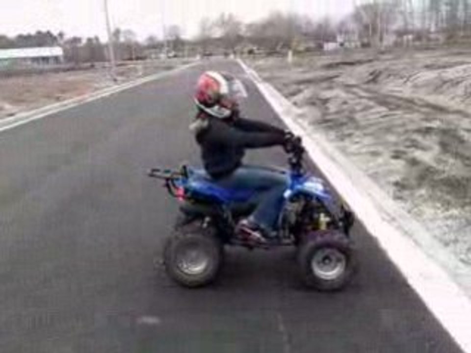 romane et son quad