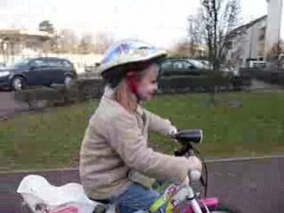 Alexane vélo 5 ans Annif