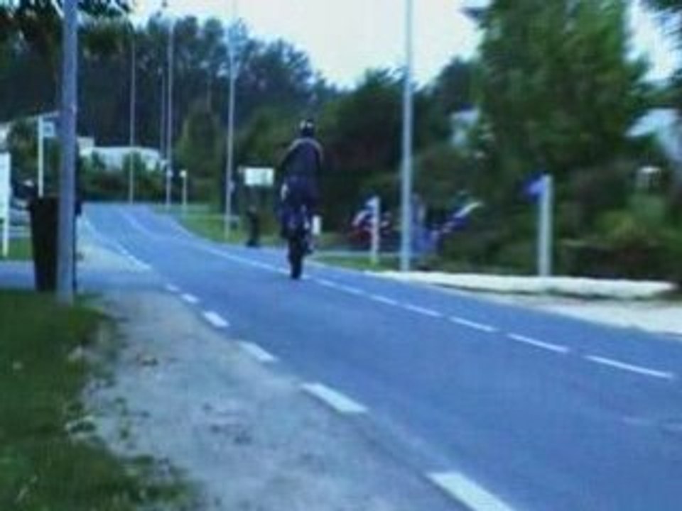 "MACADAM CIRCUS":3