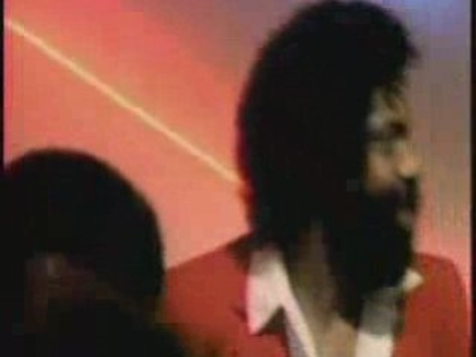 The Whispers - Keep On Lovin Me