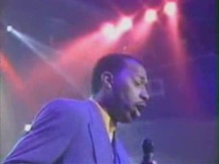 Jeffrey Osborne . Sending You A Love Song [SoulTrain]