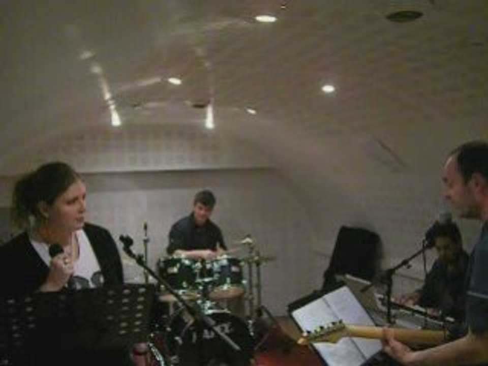 résidents de la république Alain Bashung par les No Comment