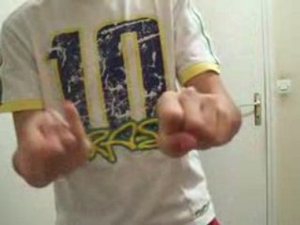 tour de magie avec une piece de 5 centimes