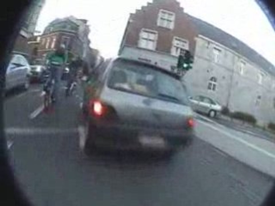 30 ans du snakerun de Liège - LE DOWNHILL