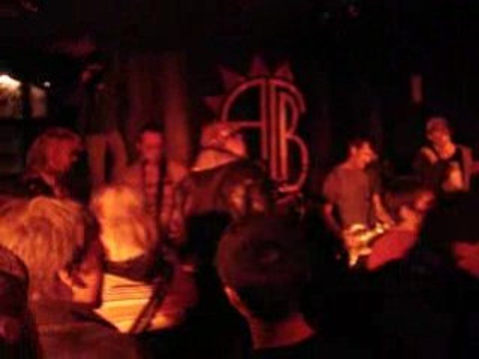 Les Prouters soutiennent l'ajb avec rage