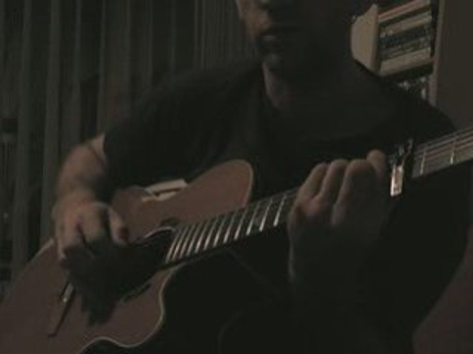 MOV008