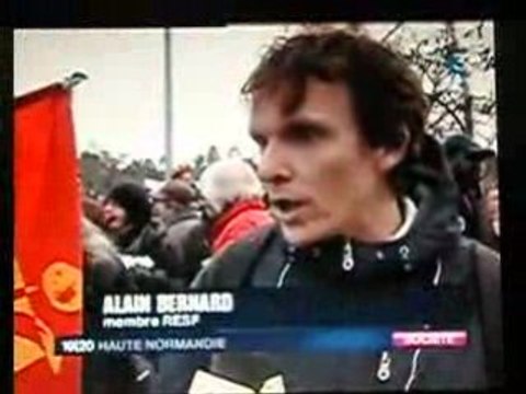 Rassemblement devant le centre de rétention de Oissel