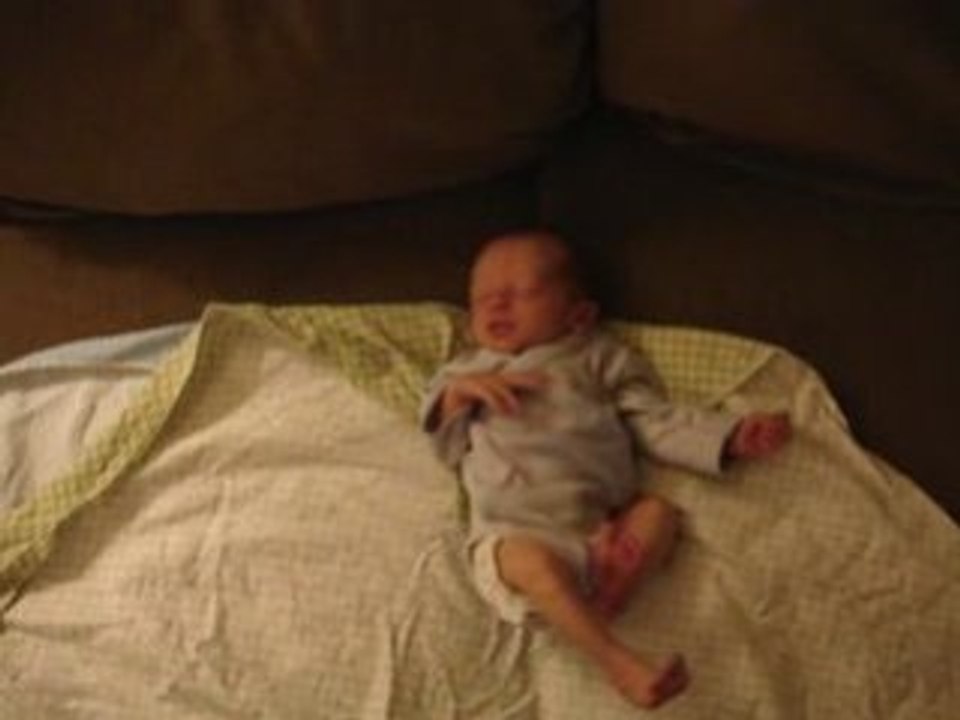 Rafaël trying to wake up fo his bath