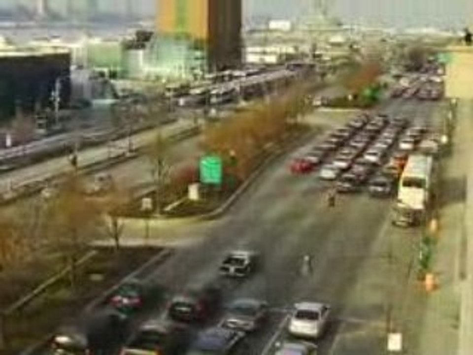 New York Comic Con 2009 - Chris's POV - Clip #9