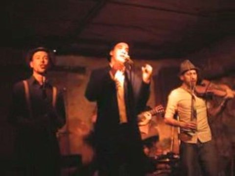 LE BAL DES TREPASSES : Cinéphile à l'Ogresse Théatre