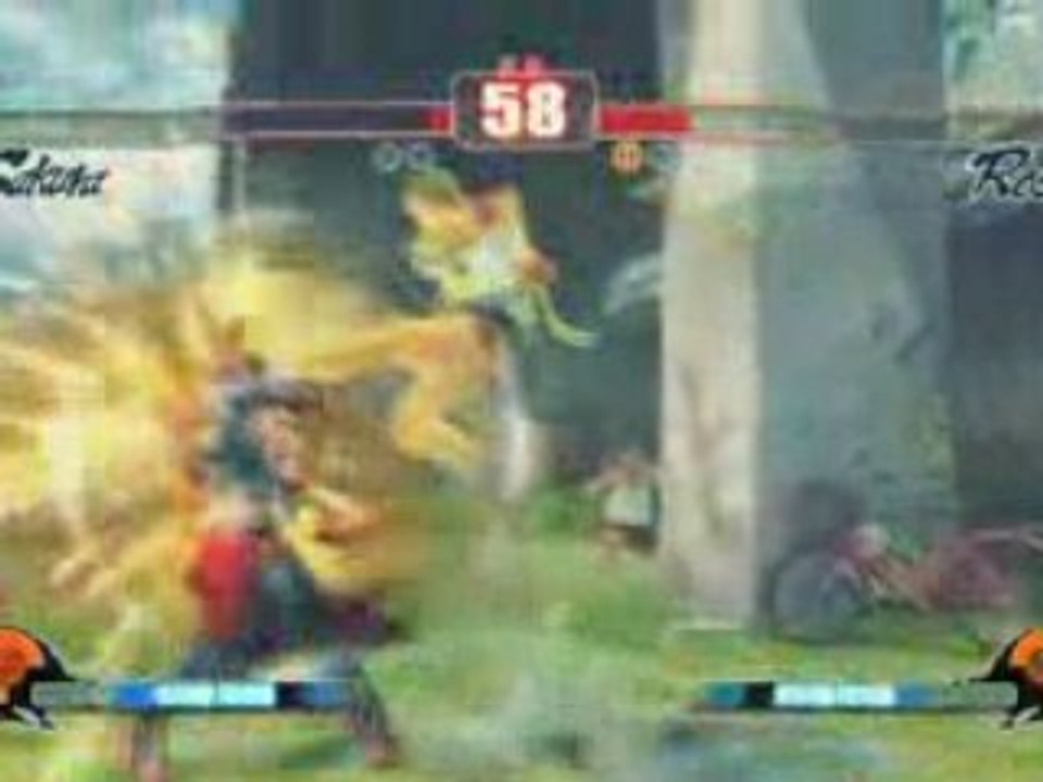 Street Fighter 4 : Sakura vs Rose