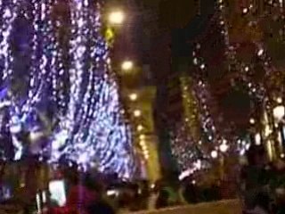 Présentation des Champs Elysées par Camille!