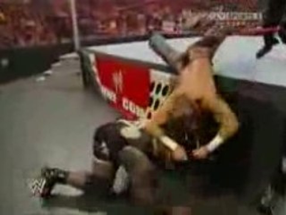 Shawn Michaels vs Mark Henry raw 09 02 09