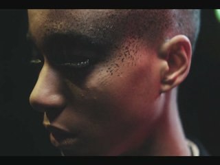 MELISSA LAVEAUX - Needle in the hay