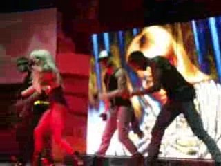Lady Gaga - Just Dance 1  (Live @ Zénith de Paris 08/02/09)