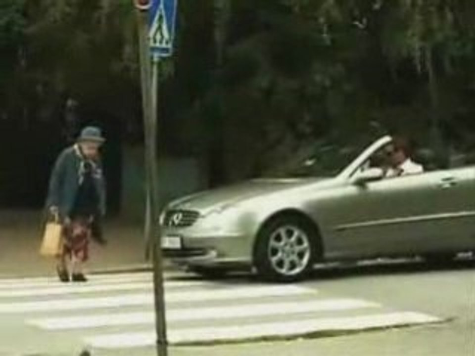 Kızdırmayın  Ayşe Teyzemi Yoksa...