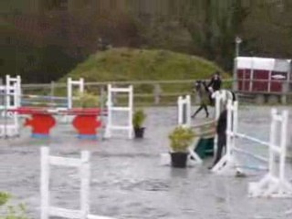 Julien Caux & Perle des Rouaudieres D2p CSO Cx 08-02-2009