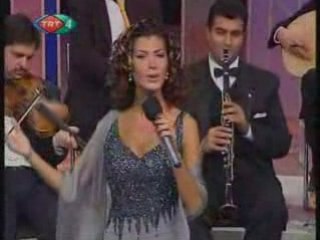 Elif Güresçi  Ölürsem yaziktir sana kanmadan