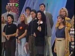 Elif Güresçi  Seven gönülde muhabbet söner mi bir anda