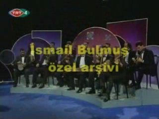 Elif Güresçi  Sezdim dargin bakisini dalarken gözlerine