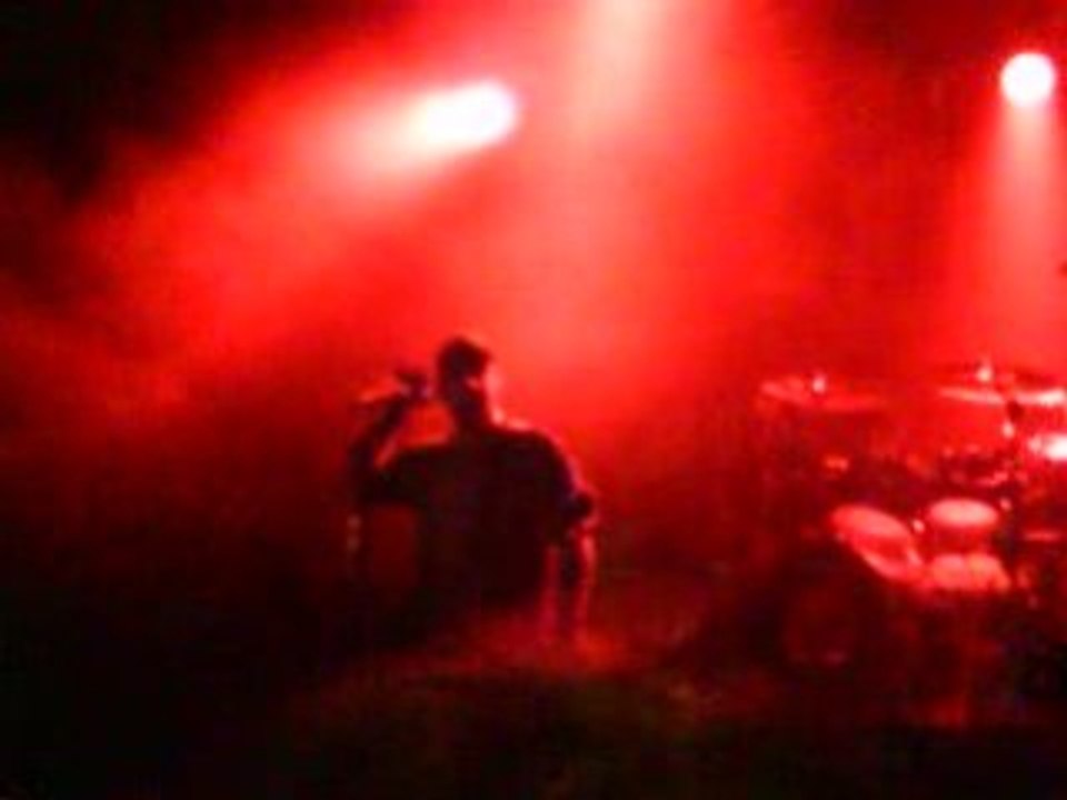 Staind (For You) live concert Elysee Montmartre