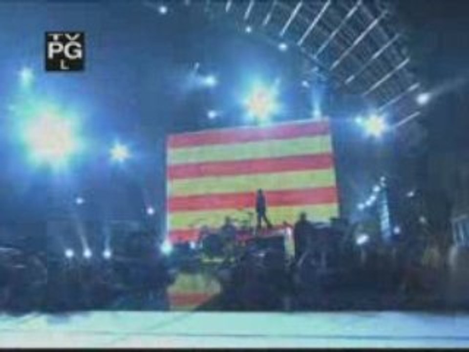 U2 'Get On Your Boots' live at Grammy 2009 HDTV Source